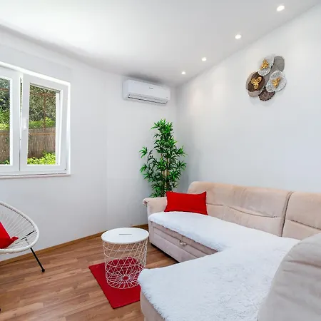 Апартаменти Lotus *