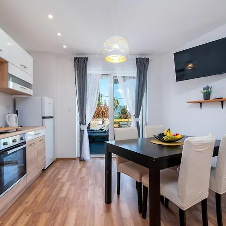 Апартаменти Lotus *