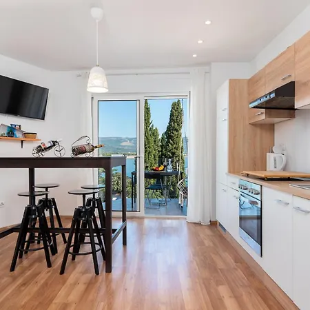 Апартаменти Lotus *