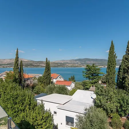 Lotus * Trogir