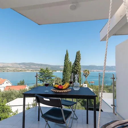 Lotus * Trogir