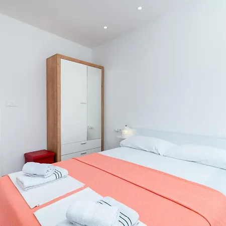 Lotus Τρογκίρ